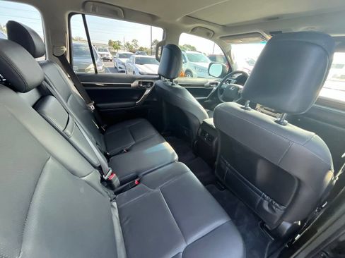 Used 2018 Lexus GX 460 w/ Navigation Package AWD/4WD image 5