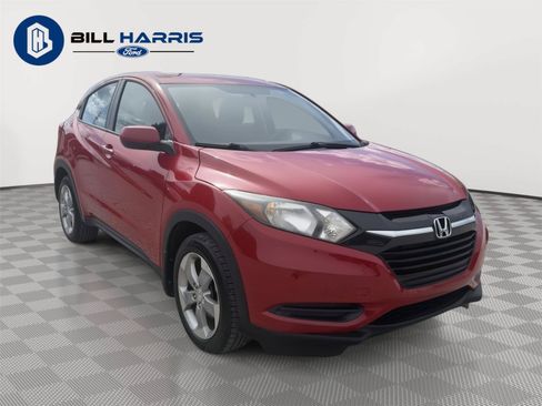 Used 2018 Honda HR-V LX image 3