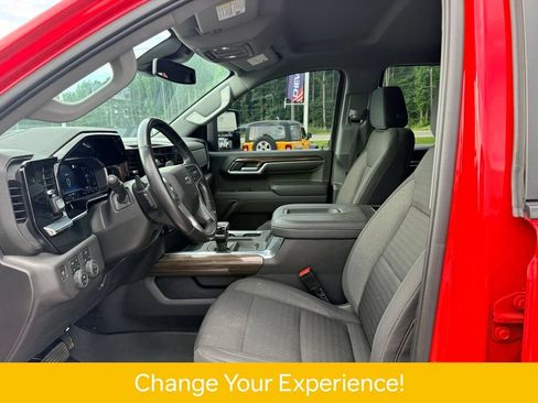 Used 2022 Chevrolet Silverado 1500 LT Trail Boss w/ Protection Package AWD/4WD image 6