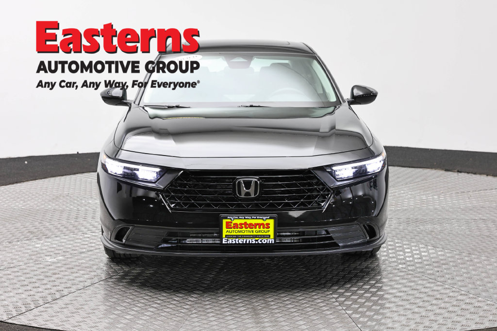Used 2025 Honda Accord SE image 3