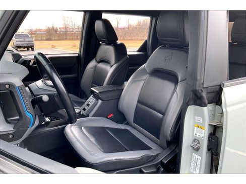Used 2022 Ford Bronco Black Diamond image 22