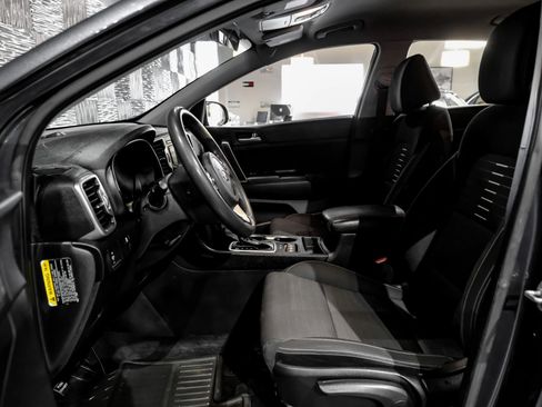 Used 2018 Kia Sportage LX FWD image 4