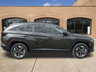 Certified 2025 Hyundai Tucson SEL video 2