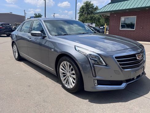 Used 2018 Cadillac CT6 Luxury RWD image 4