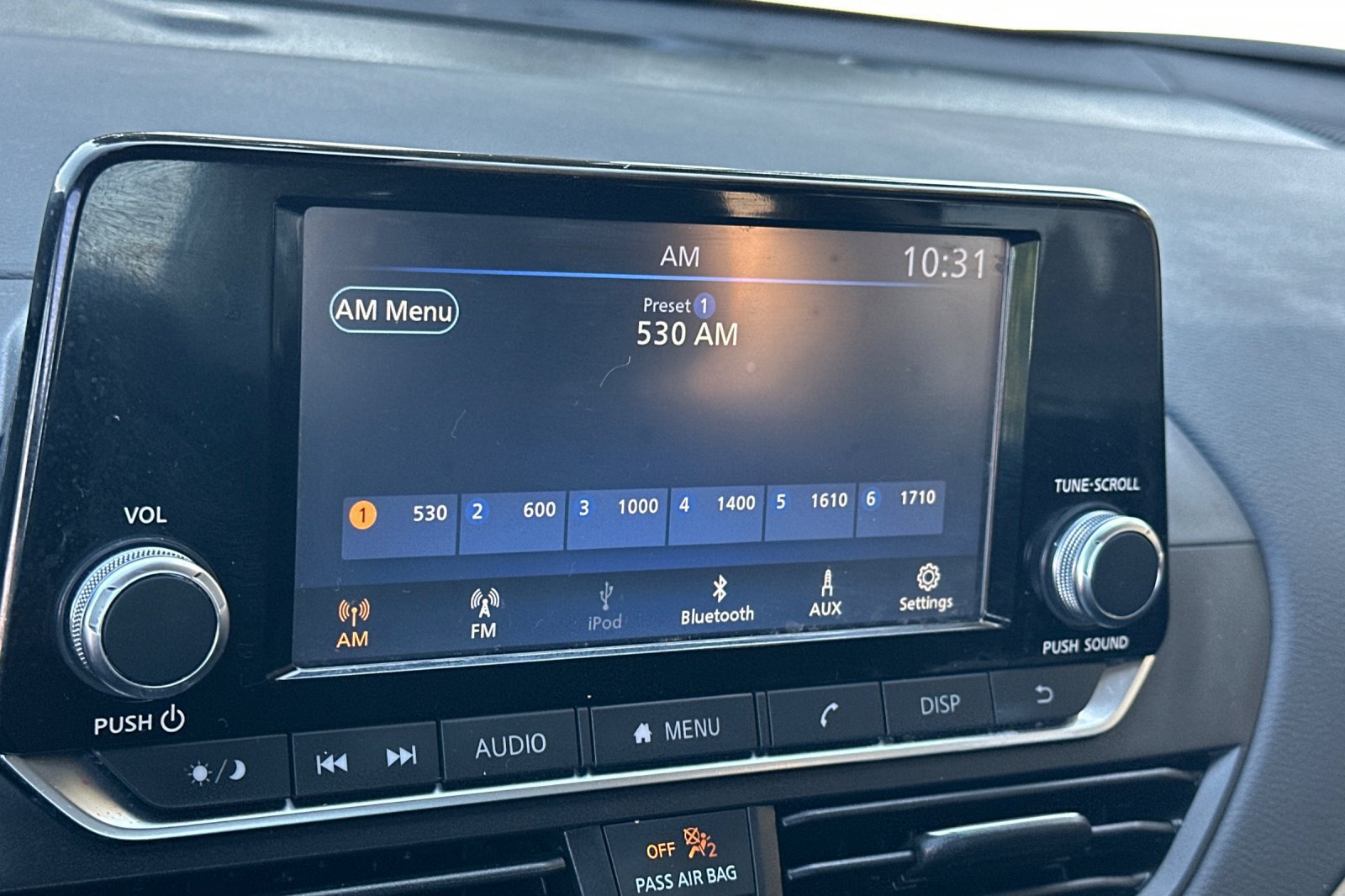 Used 2024 Nissan Altima 2.5 S FWD image 17