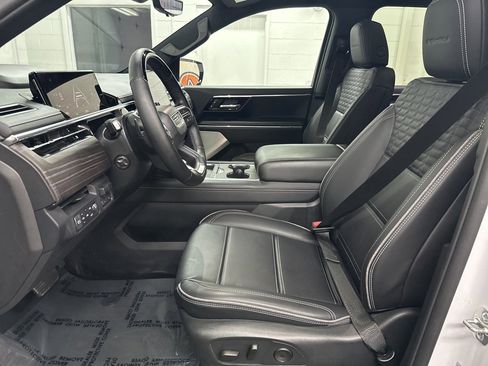 Used 2025 GMC Sierra EV Denali image 21