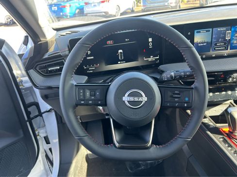 New 2026 Nissan Kicks SR FWD image 6