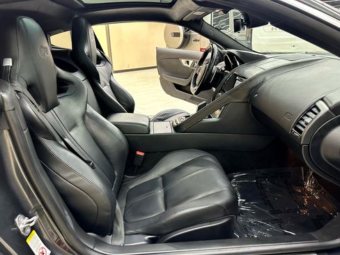 Used 2016 Jaguar F-TYPE R image 35
