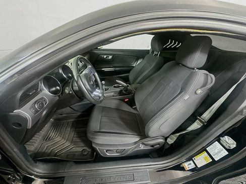 Used 2020 Ford Mustang GT RWD image 20