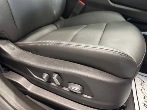 Used 2024 Cadillac XT6 Sport image 20