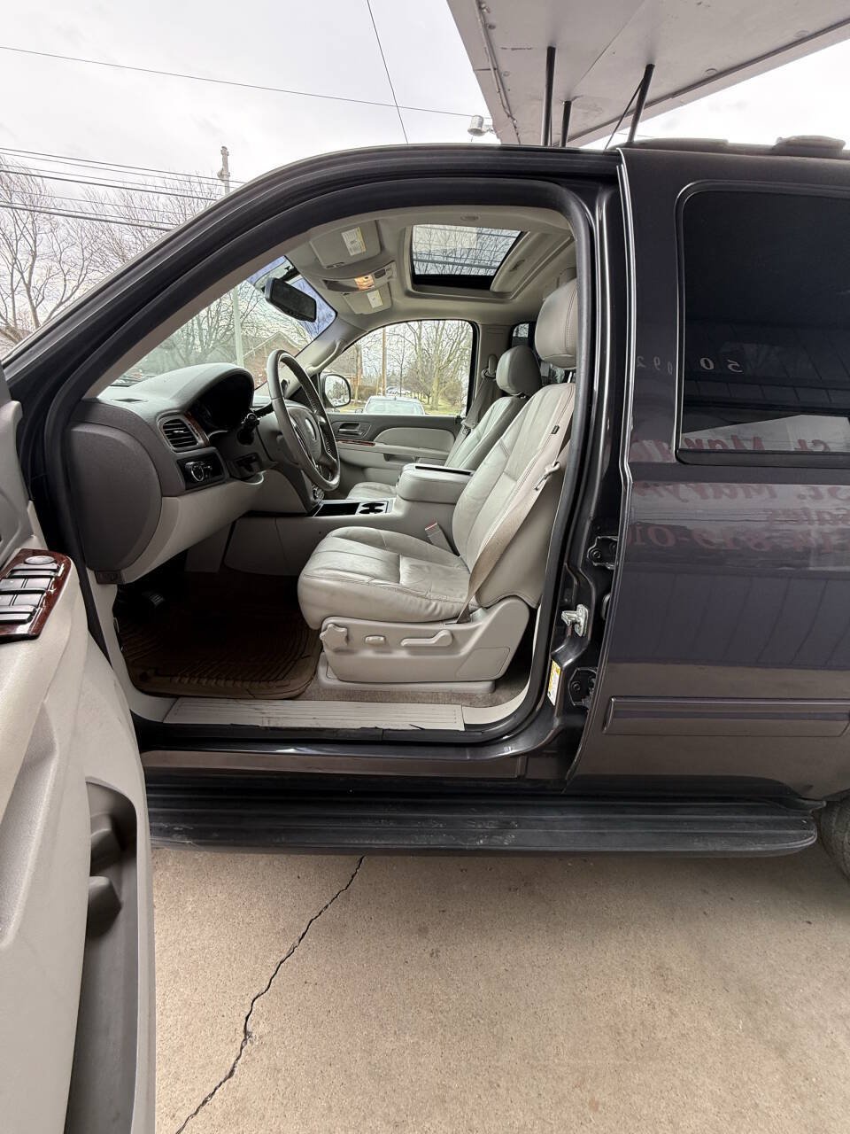 Used 2010 GMC Yukon SLT RWD image 16
