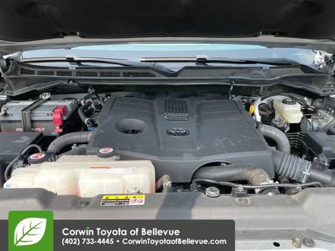 Used 2022 Toyota Tundra SR5 w/ SR5 Convenience Package AWD/4WD image 28