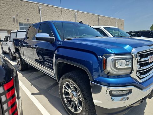 Used 2018 GMC Sierra 1500 SLT AWD/4WD image 2