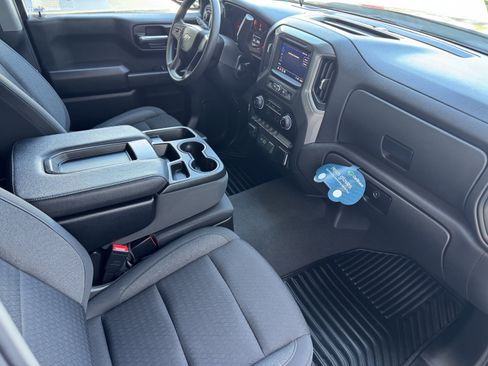 Certified 2025 Chevrolet Silverado 1500 Custom AWD/4WD image 21