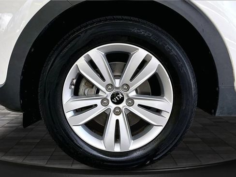 Used 2017 Kia Sportage LX AWD/4WD image 30