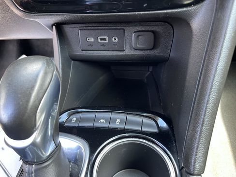 Used 2021 Buick Encore GX Preferred FWD image 34