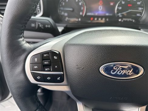 Used 2023 Ford Explorer XLT w/ Equipment Group 202A image 24