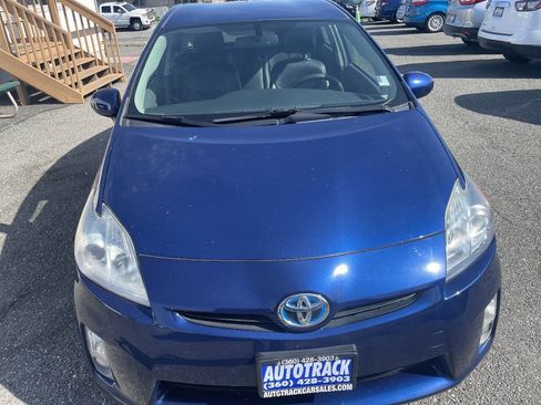 Used 2010 Toyota Prius FWD image 2