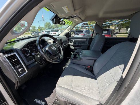 Used 2017 RAM 1500 Classic SLT w/ SLT Plus D←cor Group AWD/4WD image 11