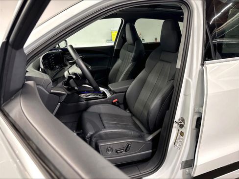 Used 2025 Audi Q5 Premium w/ Premium Plus AWD/4WD image 26