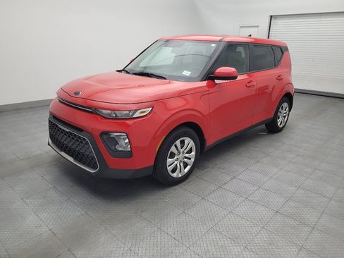 Used 2020 Kia Soul LX FWD image 2