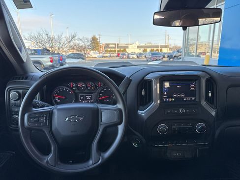 Used 2023 Chevrolet Silverado 1500 Custom Trail Boss image 2