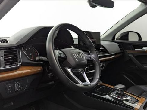 Used 2023 Audi Q5 2.0T Premium w/ Convenience Package AWD/4WD image 23