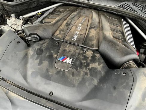 Used 2018 BMW X5 M AWD/4WD image 30