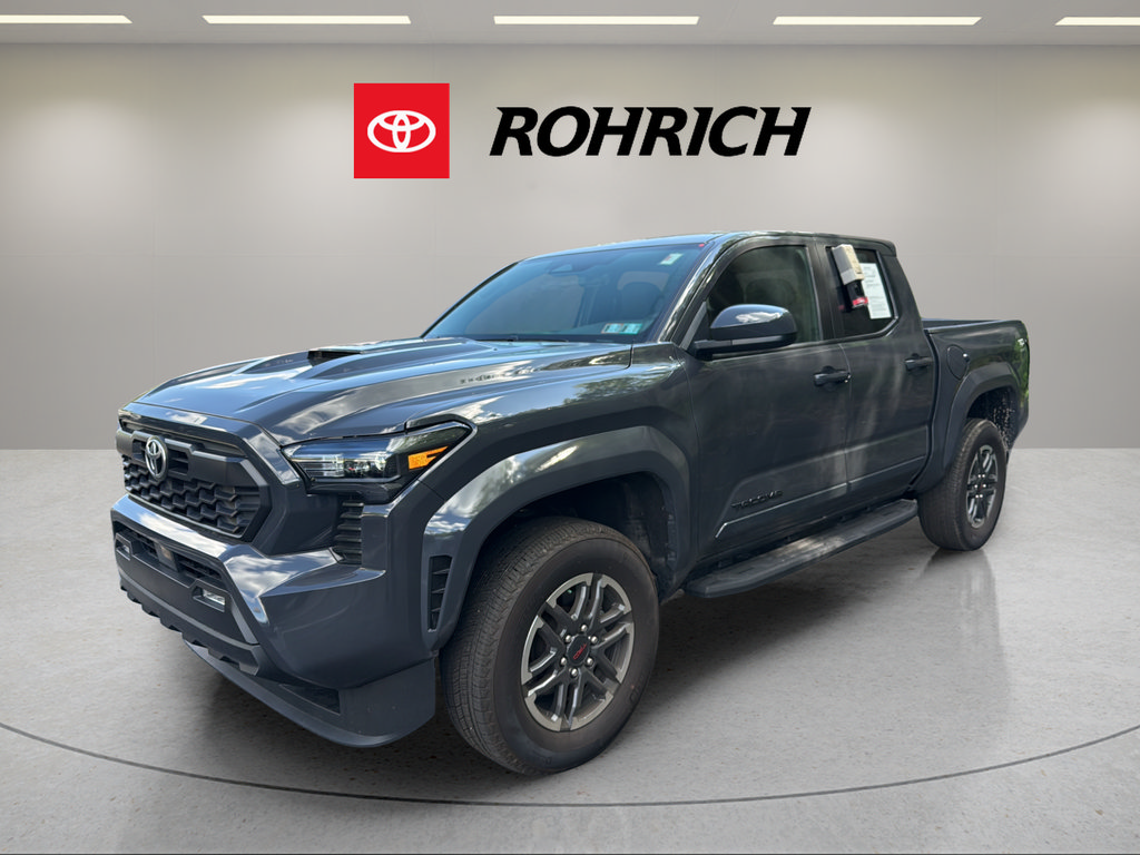 Used 2024 Toyota Tacoma TRD Sport AWD/4WD image 1