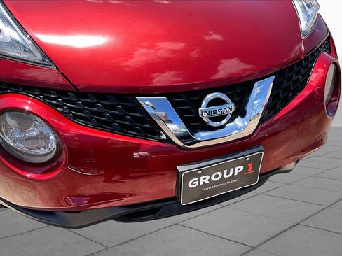 Used 2017 Nissan Juke SL FWD image 29