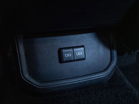 Certified 2024 Toyota Highlander LE image 34