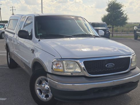 Used 2001 Ford F150 2WD SuperCab image 1