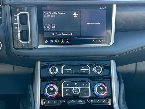 Used 2021 GMC Yukon XL Denali w/ Denali Premium Package image 24