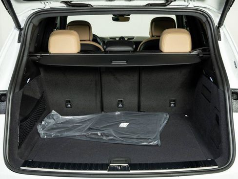 New 2026 Porsche Cayenne AWD/4WD image 31