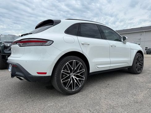 Used 2023 Porsche Macan AWD/4WD image 6