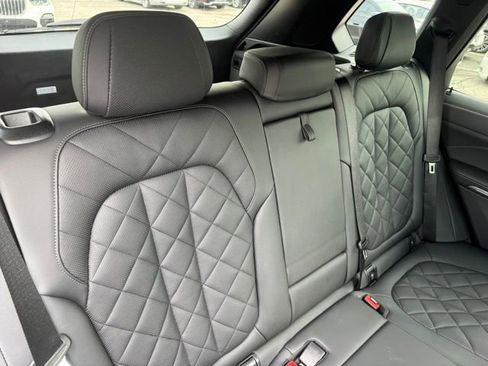 Used 2024 BMW X5 xDrive40i image 30