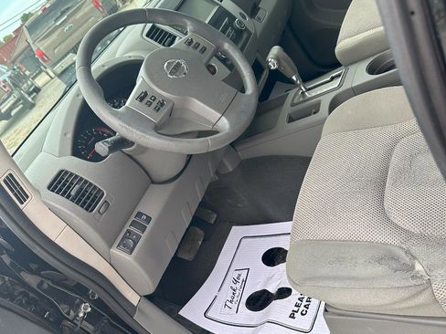 Used 2019 Nissan Frontier SV image 16