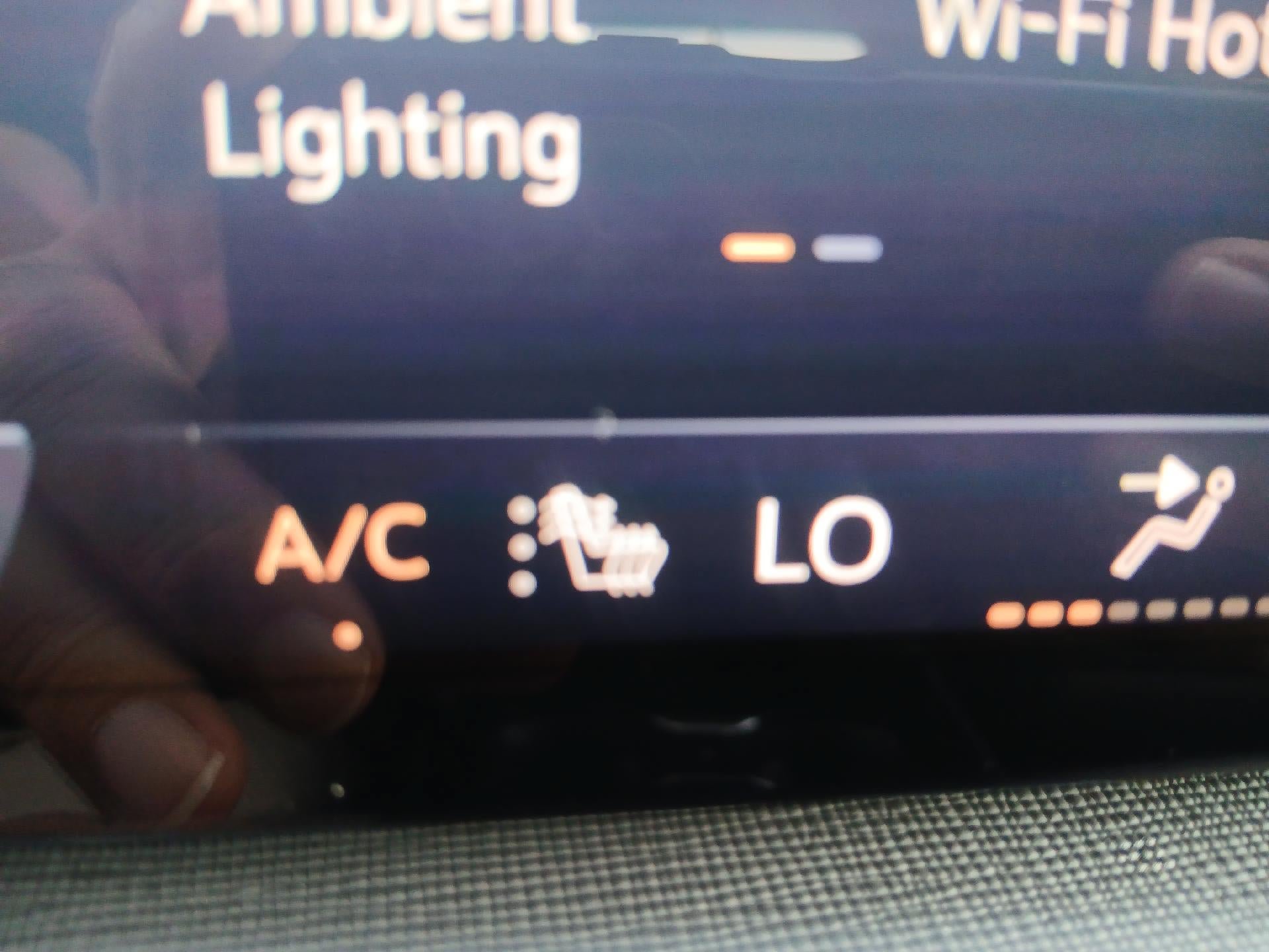 Used 2025 Buick Enclave Preferred FWD image 33