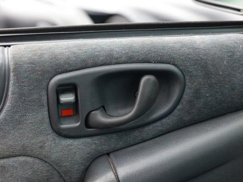 Used 2000 Chevrolet S10 Pickup LS w/ Preferred Equipment Group RWD image 33
