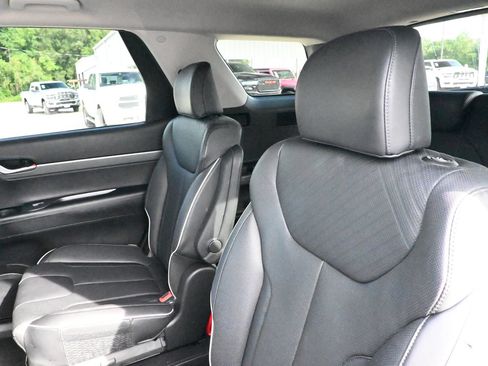 Used 2025 Hyundai Palisade SEL FWD image 23
