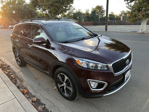 Used 2016 Kia Sorento EX w/ EX Premium Package image 4