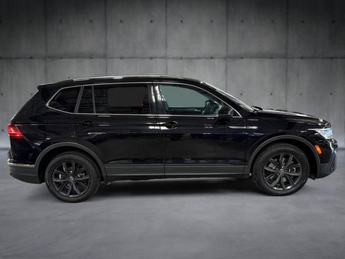 Used 2024 Volkswagen Tiguan SE FWD image 6
