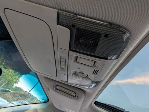 Used 2012 Subaru Outback 2.5i Limited w/ Moonroof Pkg image 25