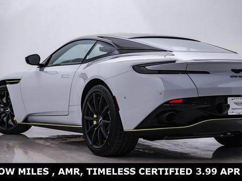 Used 2021 Aston Martin DB11 AMR image 9