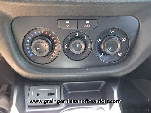 Used 2017 RAM ProMaster City Tradesman w/ Rear Back-up Camera Group FWD image 10