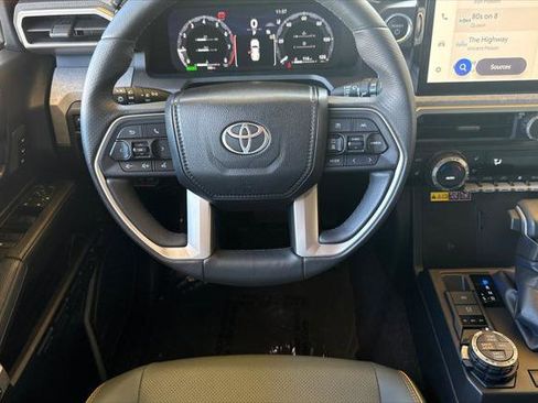 Certified 2025 Toyota 4Runner 4WD image 18