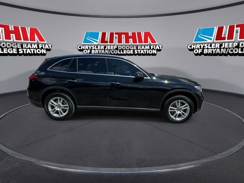 Used 2023 Mercedes-Benz GLC 300 4MATIC image 9