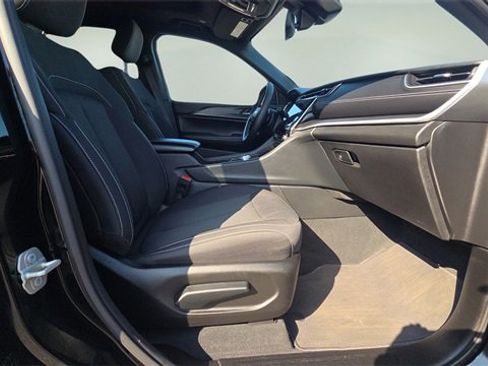 Used 2024 Jeep Grand Cherokee L Laredo w/ Luxury Tech Group I image 13