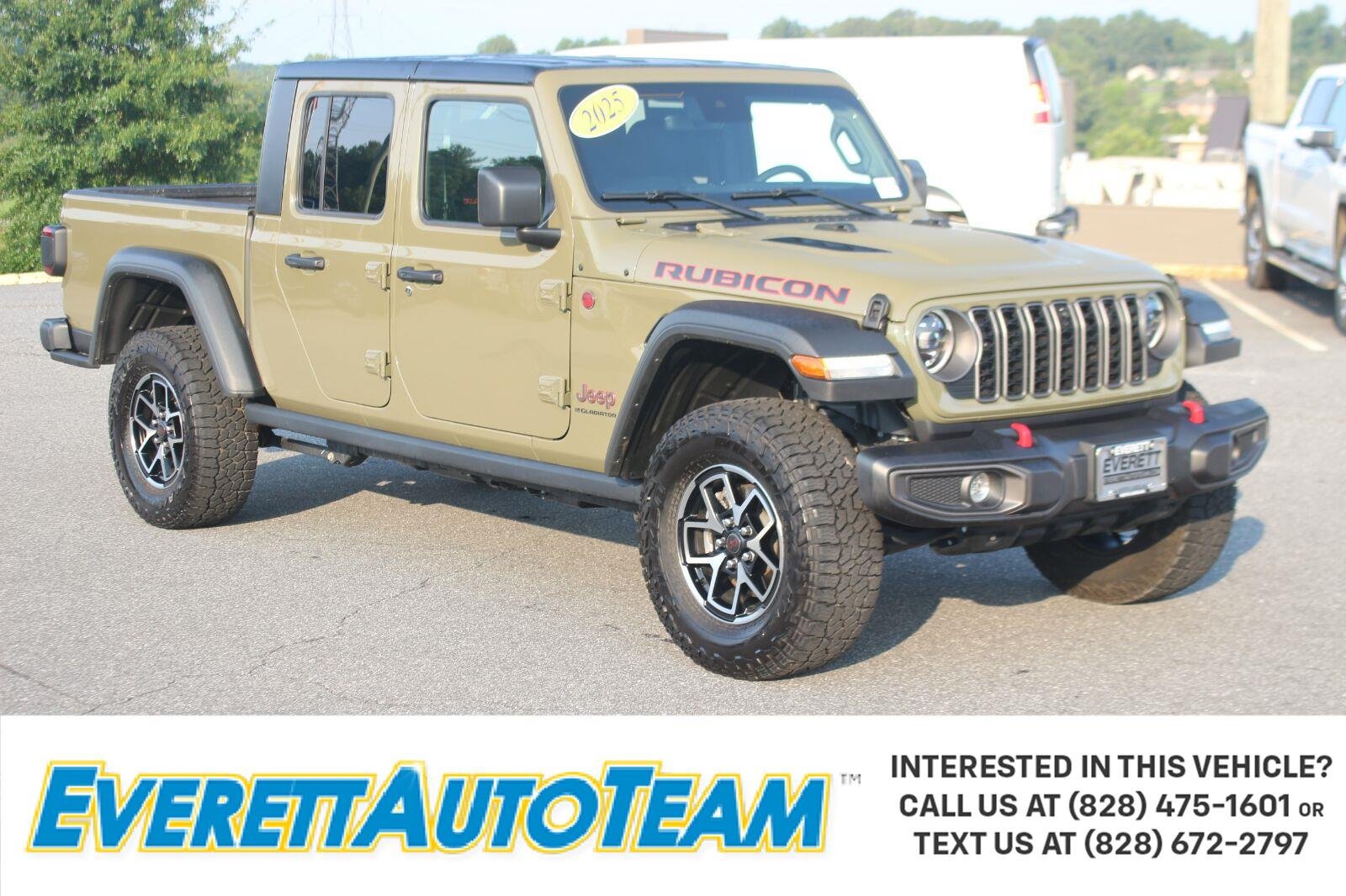 Used 2025 Jeep Gladiator Rubicon w/ Convenience Group AWD/4WD image 1