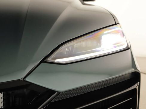 Used 2025 Lamborghini Urus SE AWD/4WD image 42